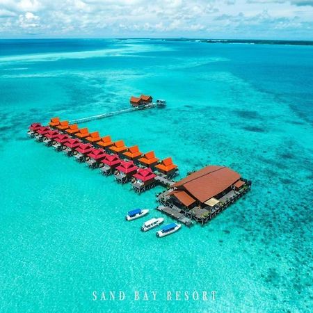 Sand Bay Resort Semporna Buitenkant foto