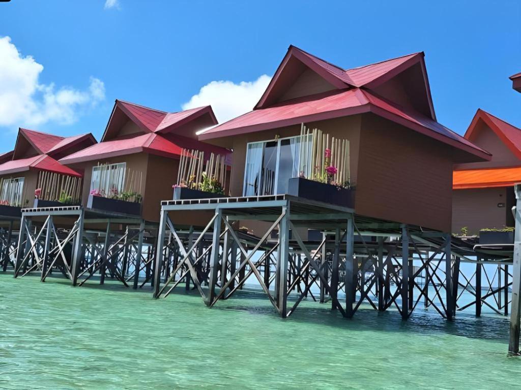 Sand Bay Resort Semporna Buitenkant foto