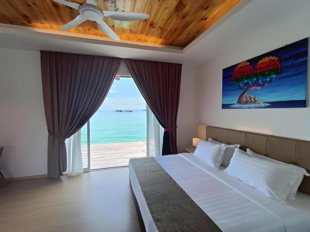 Sand Bay Resort Semporna Buitenkant foto